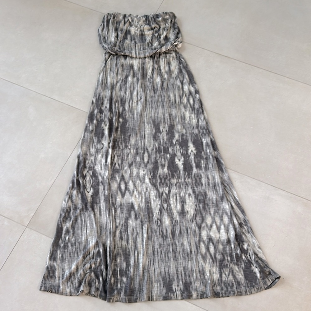 Boho Chic, Off shoulder, elastic top and waist, straight body, slightly A line